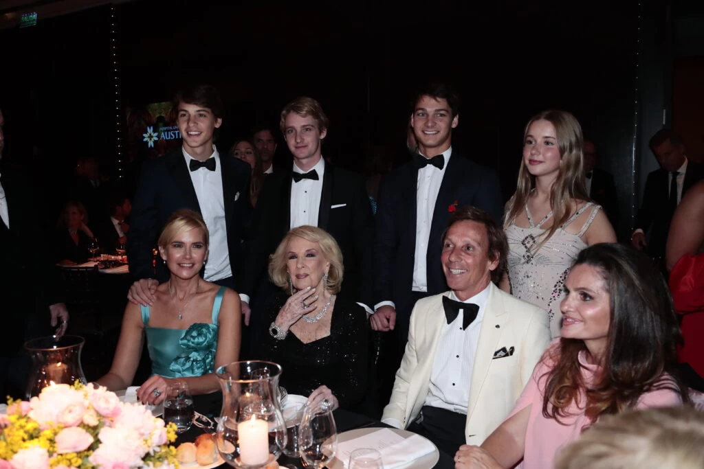 Valeria Mazza con Mirtha Legrand