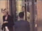 Diana Spencer, capturada por las cámaras de seguridad, ingresando al Hotel Ritz de Paris, antes de cenar con Dodi Al Fayed.