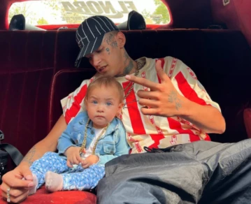 L-Gante fue a la televisión con su hija Jamaica y presentó a su abuela Nelly Castro 