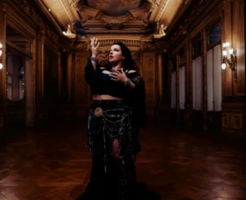 Luz Gaggi afianza su carrera como cantante y lanza un nuevo disco