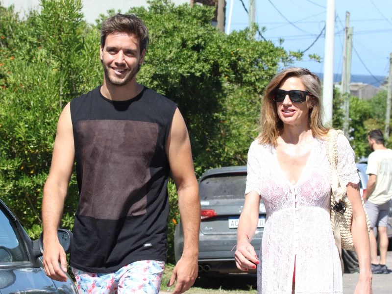 Alina Moine y su novio en uruguay