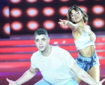 El Conejo reveló la relación que tiene con Martina Peña, su bailarina: “La invite a salir como amigos”
