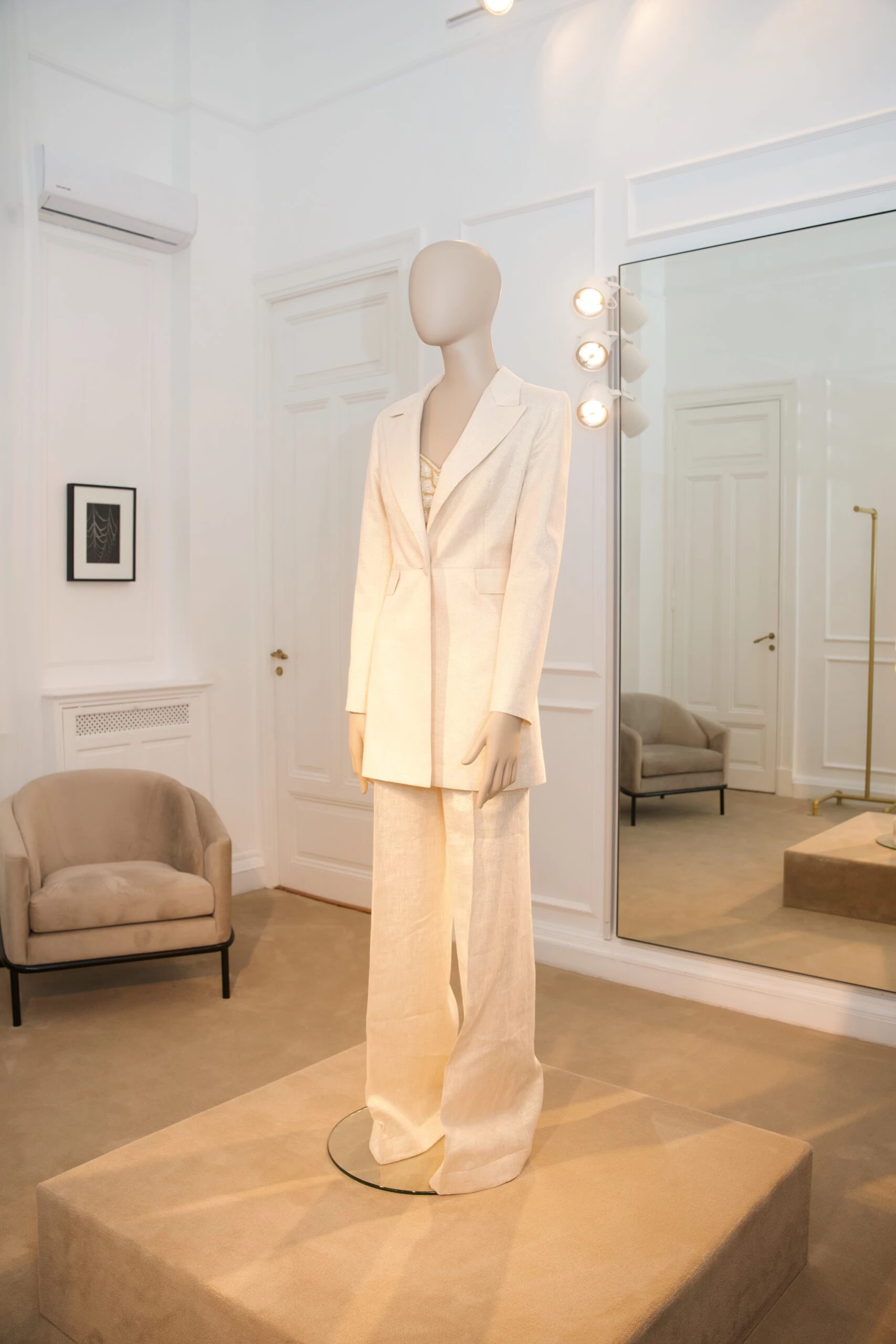 El nuevo atelier del couturier Gabriel Lage en Recoleta cuenta con 900 metros cuadrados