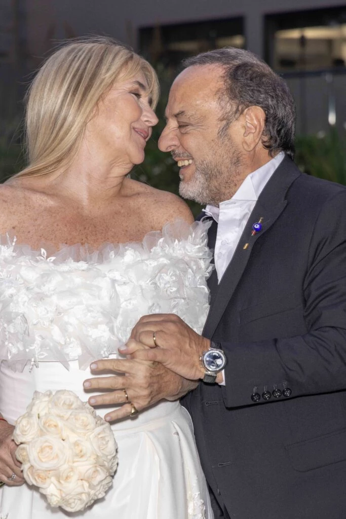 Los novios posaron ante las cámaras de GENTE muy enamorados.