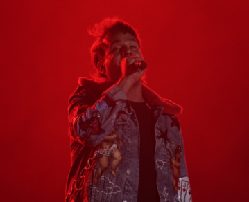 Chano Charpentier quebró en llanto en pleno recital de Tan Biónica