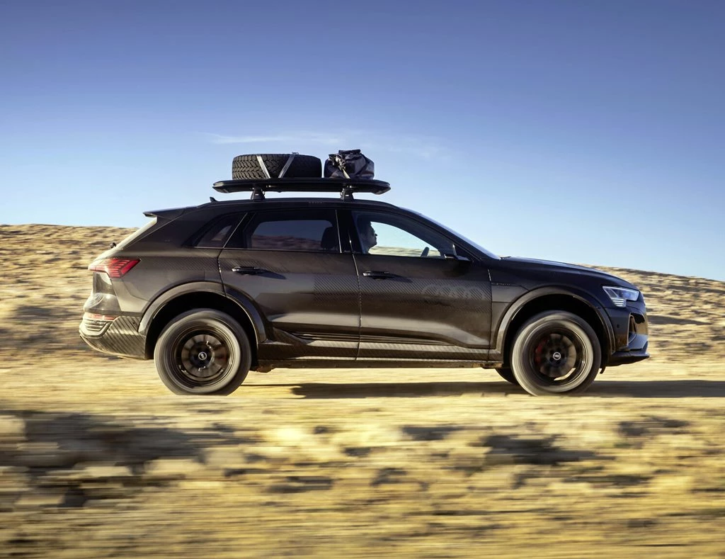 Audi Q8 e-tron edition Dakar