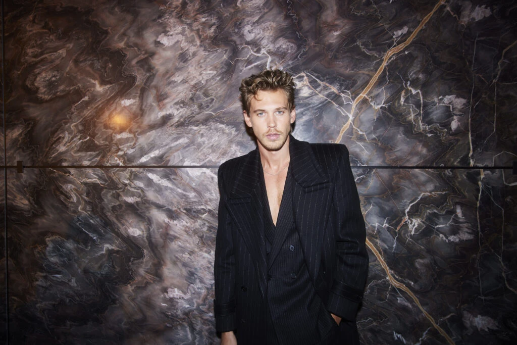 Austin Butler en París para Saint Laurent