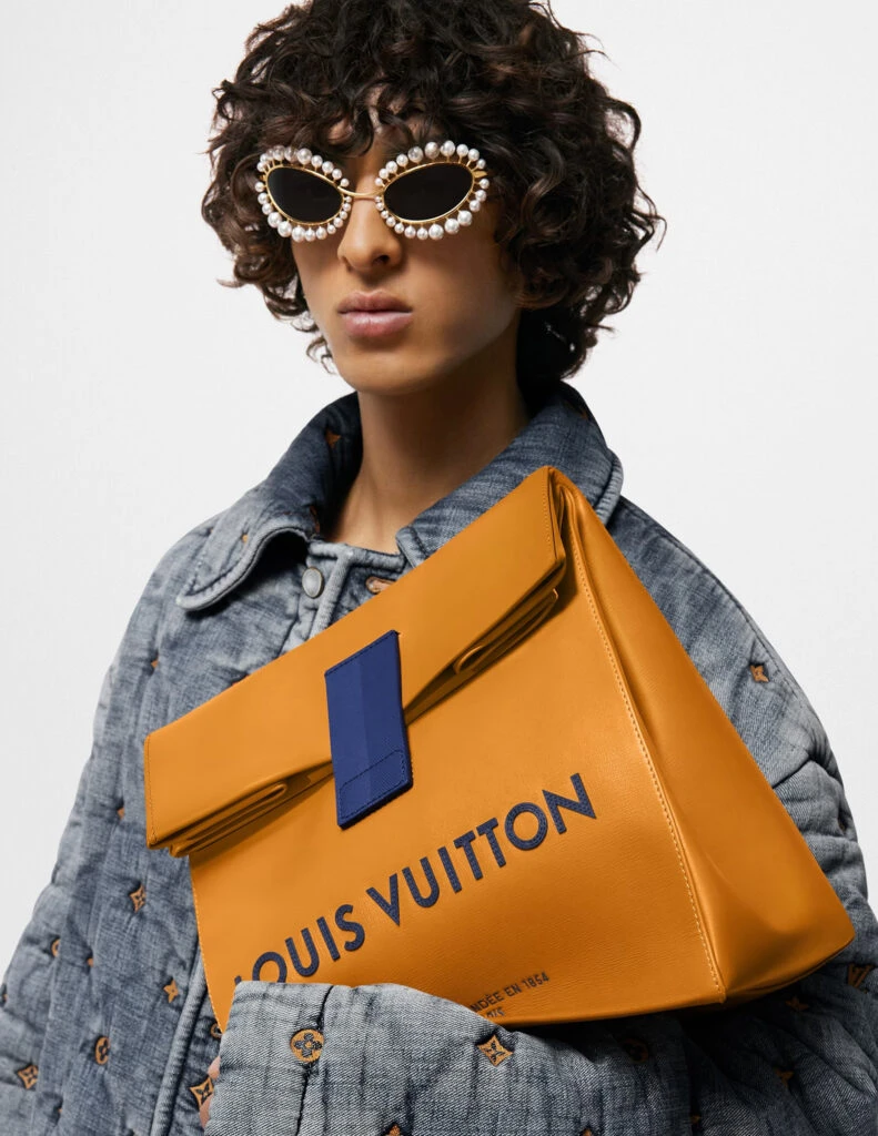 La bolsa de sandwich de Louis Vuitton, lanzada el 4 de enero, cuesta poco más de tres mil dólares