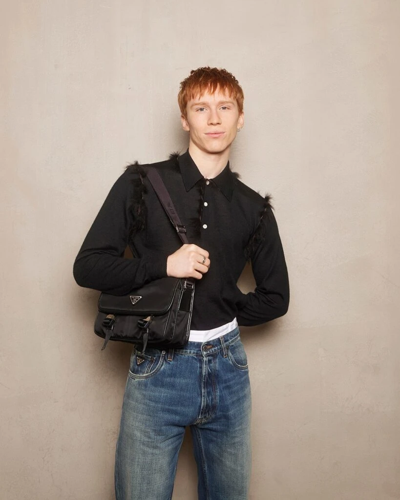 Luther Ford, más conocido por interpretar al príncipe Harry en The Crown