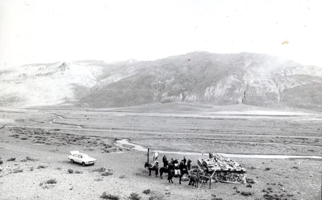 GENTE en el Valle de las Lágrimas