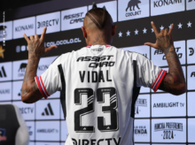 Arturo Vidal vuelve a Colo Colo