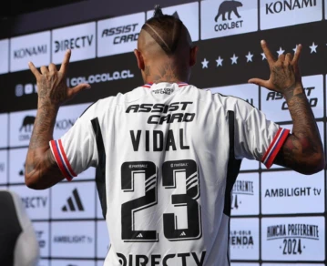Arturo Vidal vuelve a Colo Colo