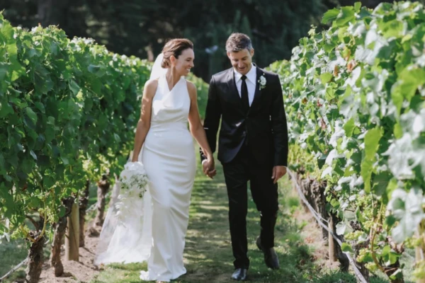 La íntima boda de Jacinta Andern en Nueva Zelanda