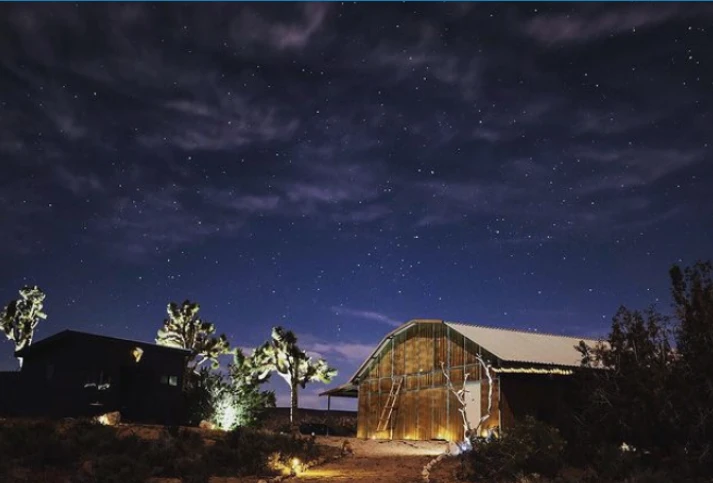 Cultus Camp, glamping en el desierto californiano