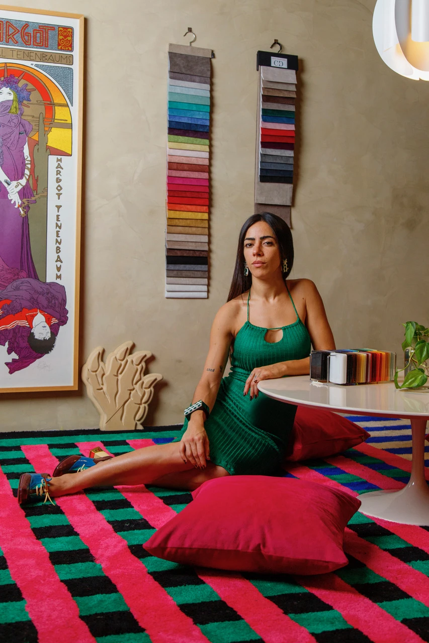 Eme Carranza, la ambientadora estrella que marca tendencia en la gastronomía porteña