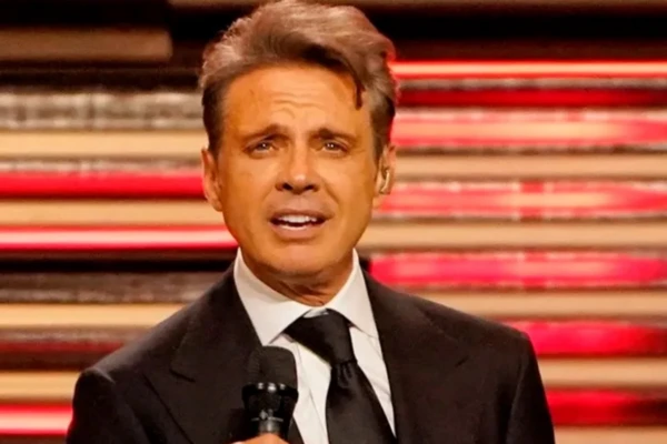 La excéntrica lista de pedidos de Luis Miguel para su camarín en Buenos Aires
