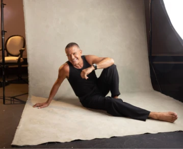 El divertido back de tapa de Osvaldo Laport