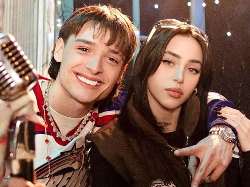 PESO PLUMA Y NICKI NICOLE