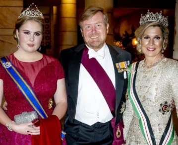 amalia de orange y maxima zorreguietaamalia de orange y maxima zorreguieta