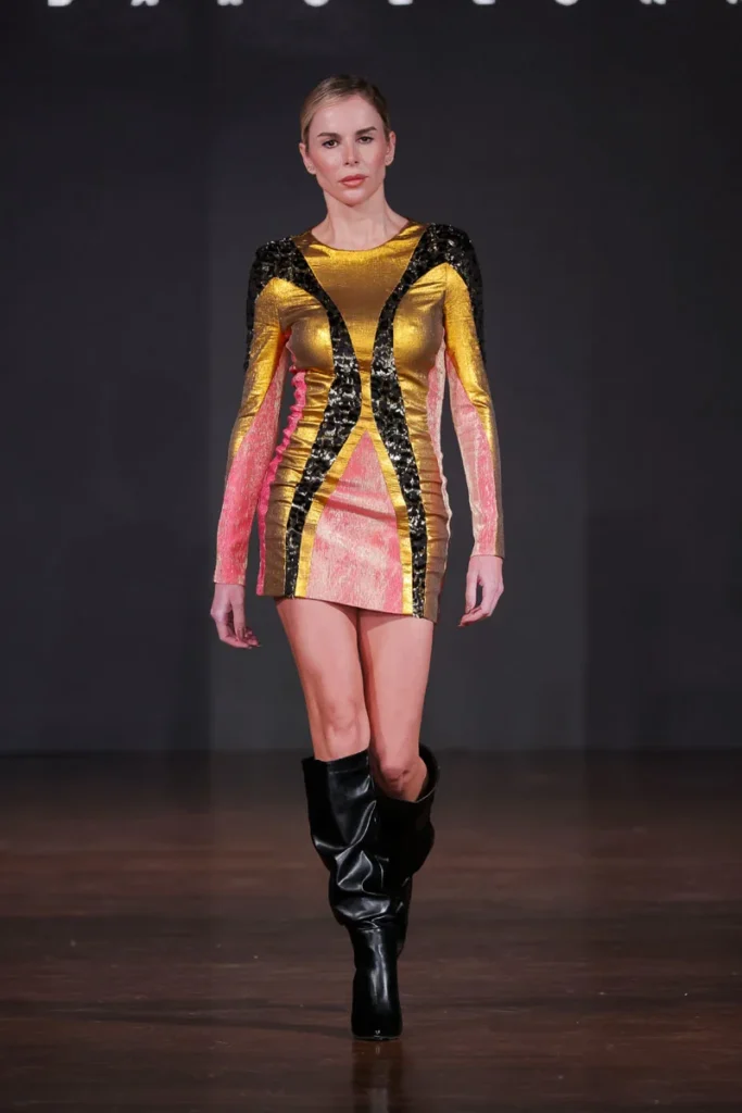 Agueda López en el desfile de Custo Barcelona, en Milán