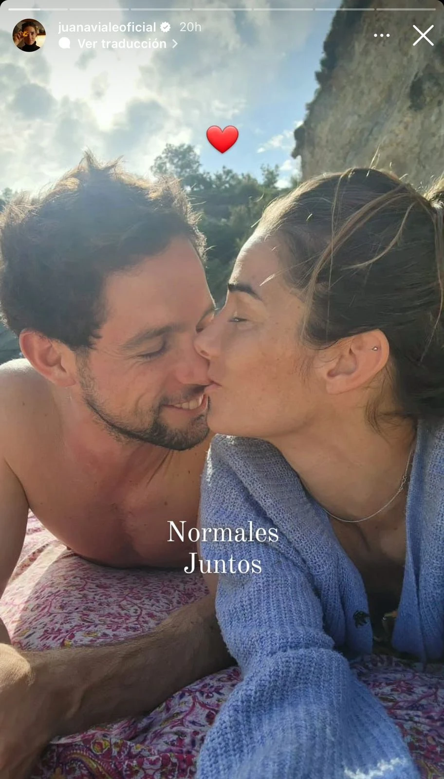 La foto romántica con la que Juana Viale confirmó su romance. 