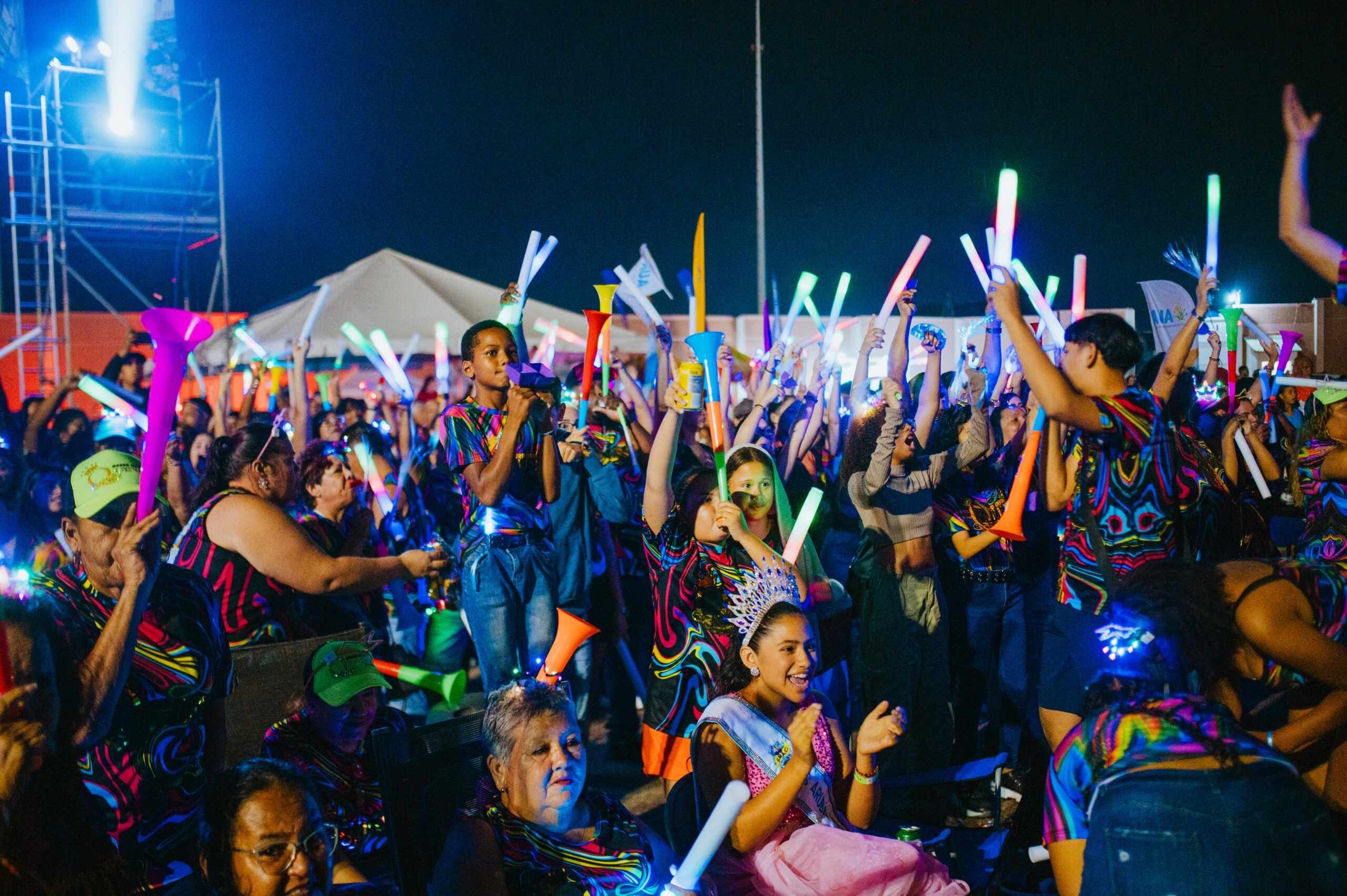 Miles de personas se reúnen cada fin de semana para ser parte de la fiesta.