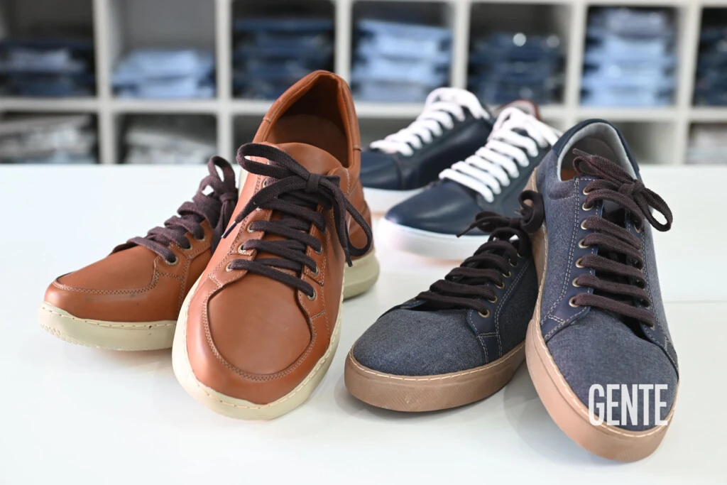 Las zapatillas urbanas, fabricadas con cuero de primera calidad. 