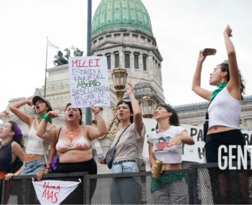 DÍA DE LA MUJER. GENTE
