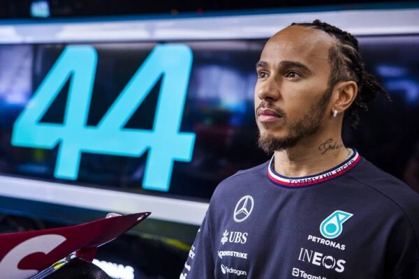 Lewis Hamilton Raya