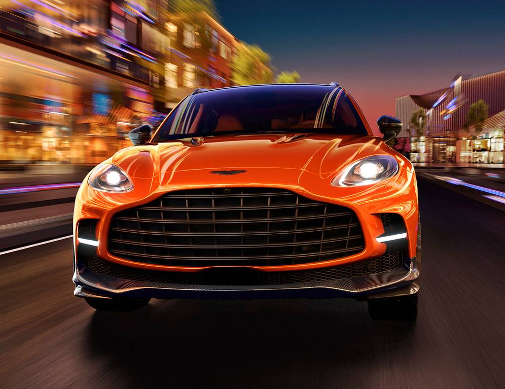 Aston Martin DBX707