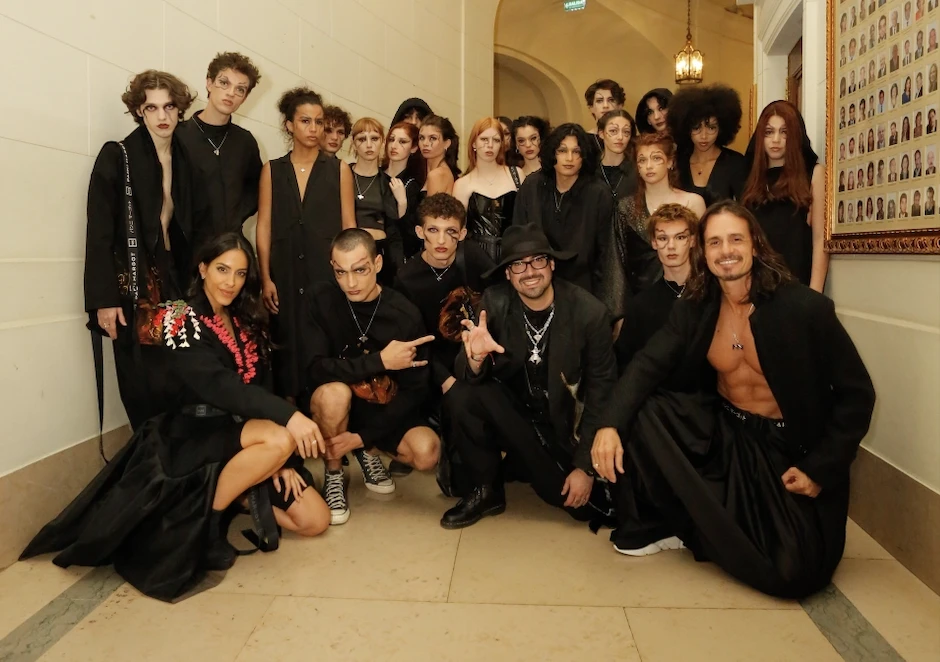 Panni Margot se convirtió en el primer diseñador a nivel mundial en usar la inteligencia artificial para crear prendas.