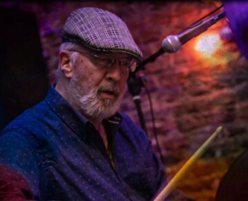 Murió Javier Martínez, uno de los pioneros del rock argentino y líder de la banda Manal