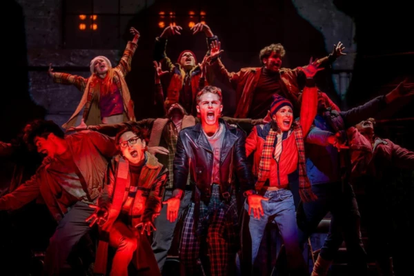 Rent: el musical que dirige Fer Dente, estrenó en calle Corrientes