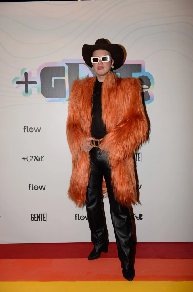 Santiago Artemis Fiesta +Gente Revista