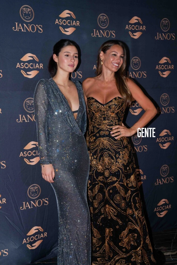 La imagen tiene un atributo ALT vacío; su nombre de archivo es RBU-57-683x1024.jpg