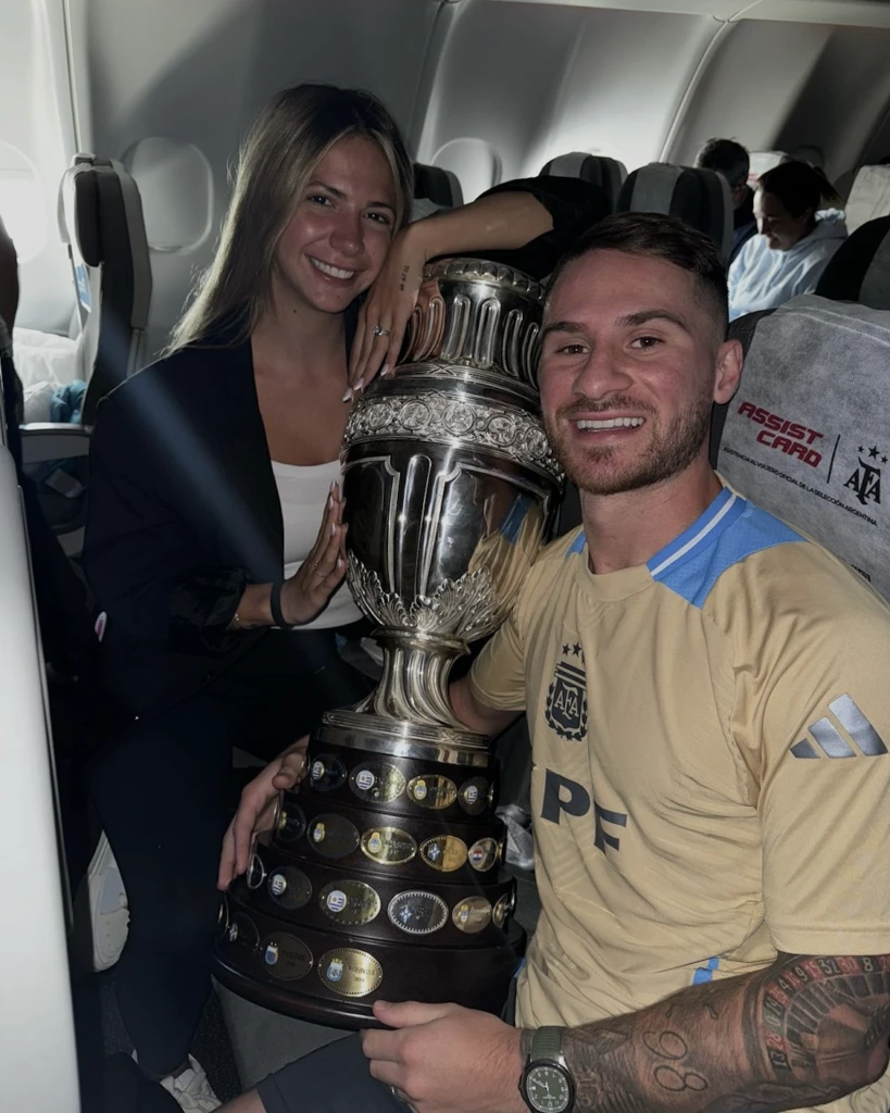 Desde que la relación se hizo oficial, Ailén decidió mantener el perfil bajo y hasta ahora nunca brindó una entrevista a un medio de comunicación. 