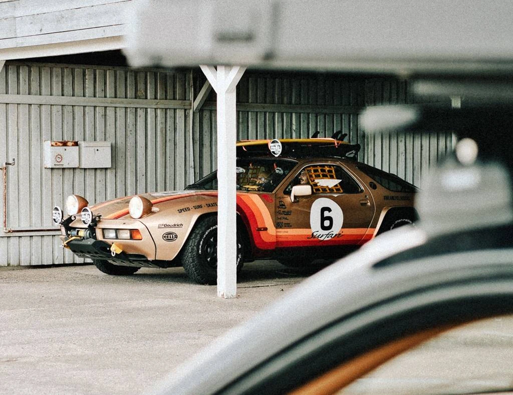 Porsche 928 Surfari