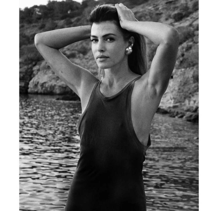 Daniela Urzi en Ibiza