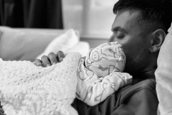 Pocho Lavezzi con su bebé