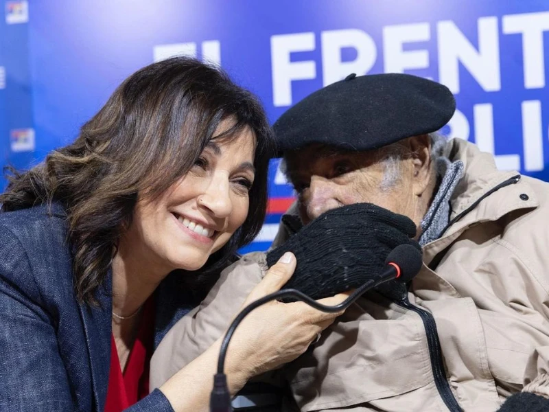 Jose Pepe Mujica presentó su última carta política con Blanca Rodriguez