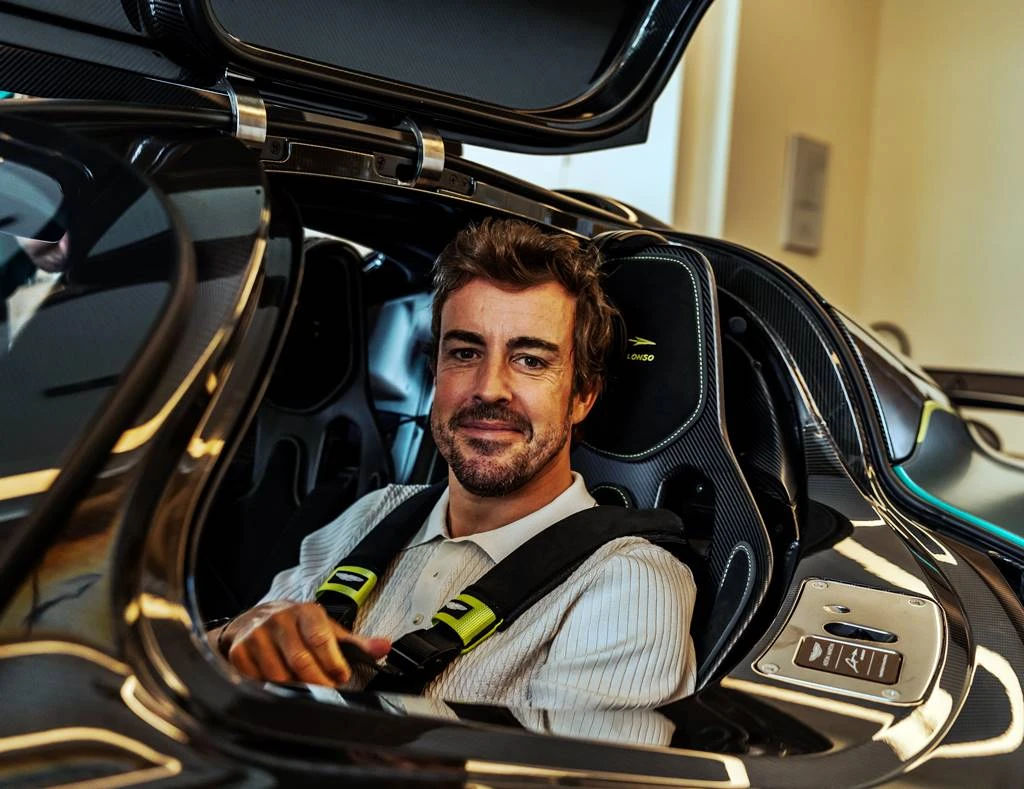 ernando Alonso Aston Martin Valkyrie