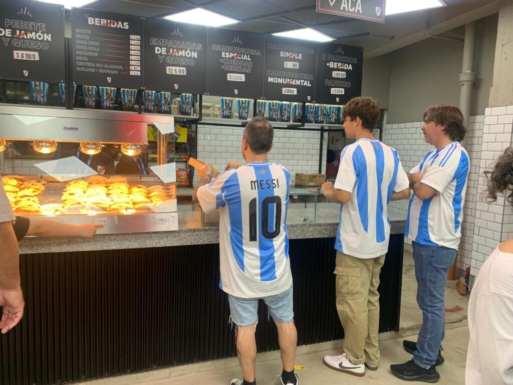 Argentina 6 Bolivia 0