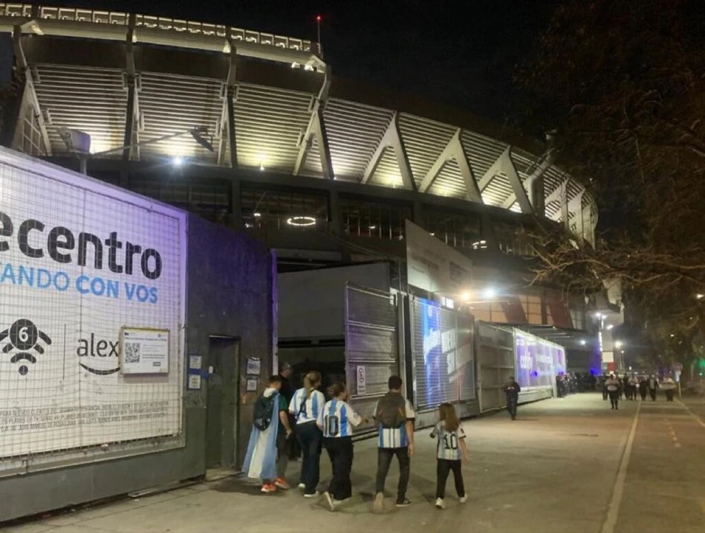 Argentina 6 Bolivia 0