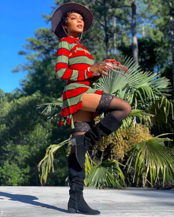 China Anne McClain como Mrs. Freddy Krueger