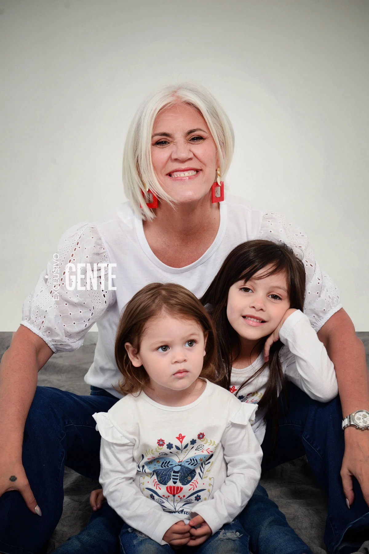 D'Amato junto a Lola y Charo.