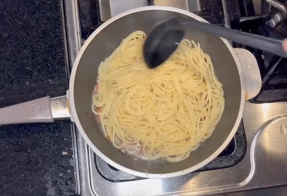 Esteban Bullrich Espaguetis a la cardonara