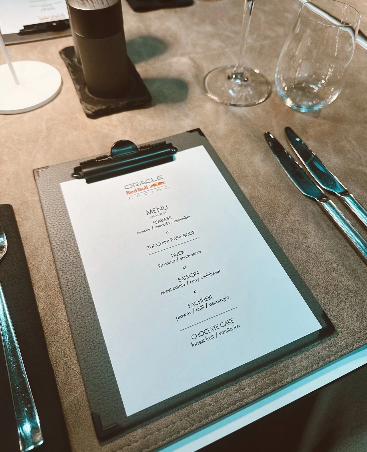 El menú del padock club.