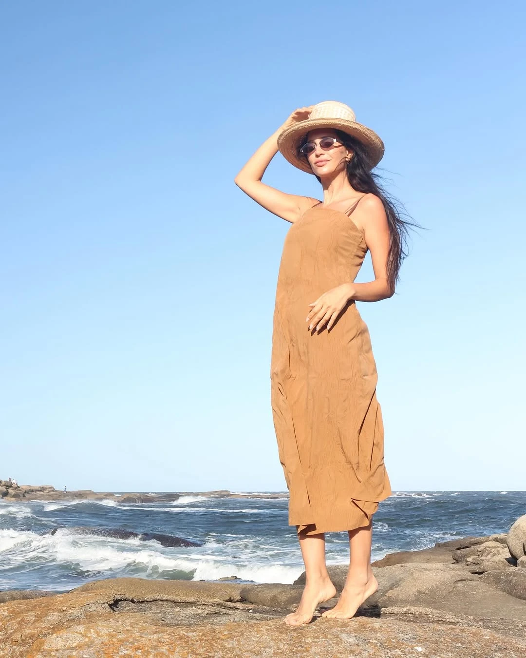 Vestido en tono camel