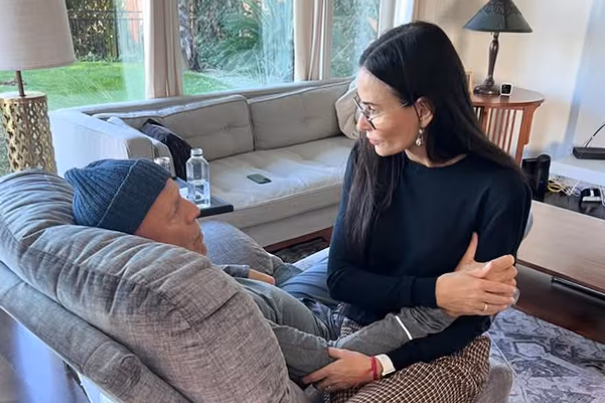 Demi Moore junto a un deteriorado Bruce Willis.