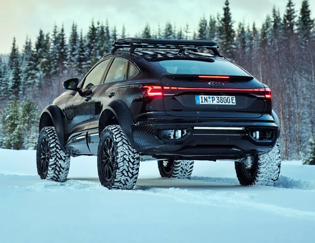 Audi Q6 e-tron offroad